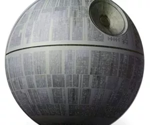 512MB9KdxaL 300x250 - Star Wars Death Star Cutting Board - Non Slip Feet - Made of Toughened Glass