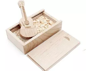 41ucW5wolgL 300x250 - Ace one Wooden Maple Guitar Shape USB Flash Drive USB Memory Stick Thumb Drivers 8g 2.0 High Speed with Matching Box for Novelty Gift (8GB, Maple Guitar)